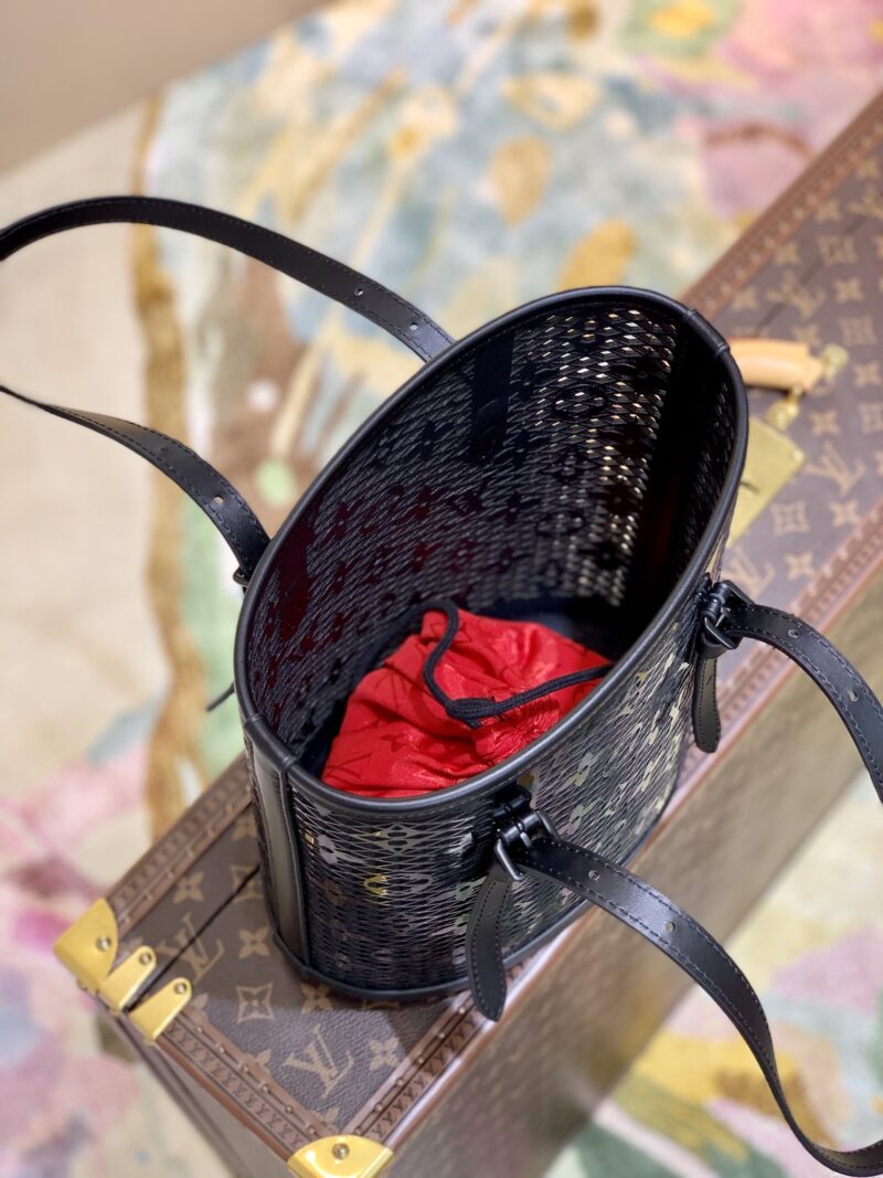 Louis Vuitton Bucket -23x26x16CM - Image 4