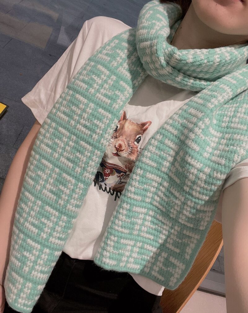 Fendi Scarf-31*180CM - Image 3