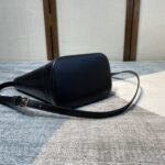 Celina Cuir Bucket-30×22×13CM - Image 4