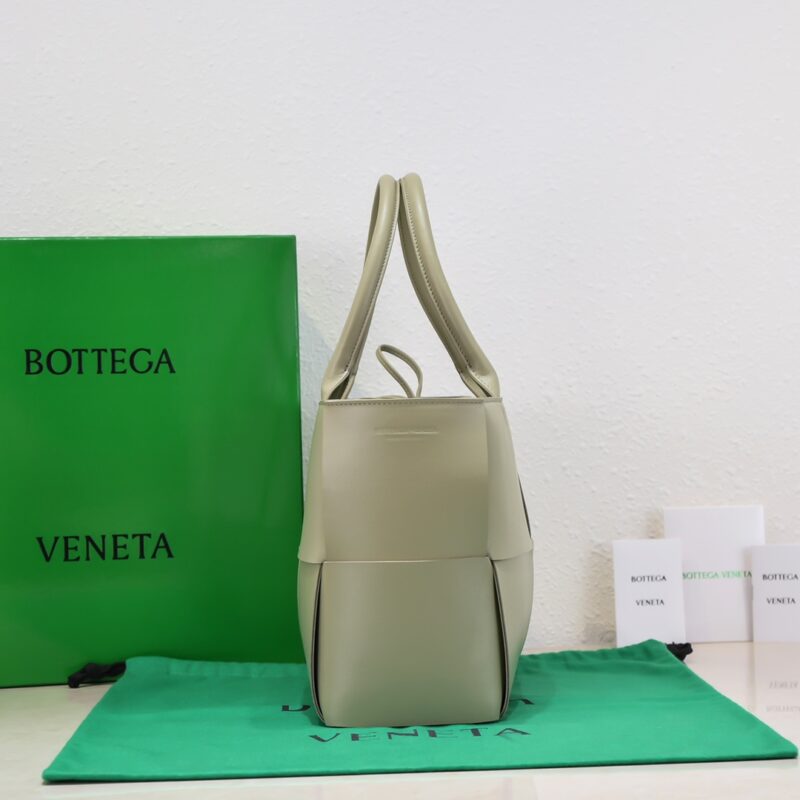 Bottega Arco Tote-30x20x11.5CM - Image 5
