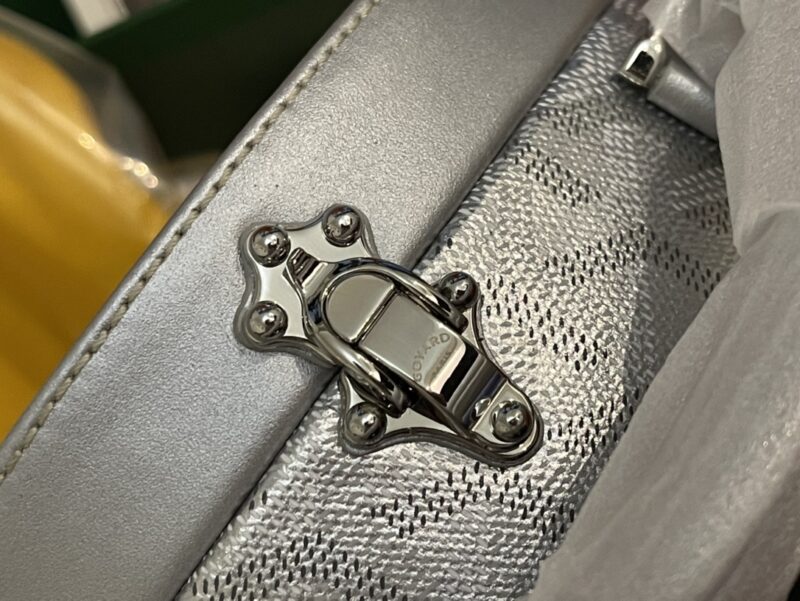 Goyard Jetblack Bag-16.5*7*18CM - Image 6