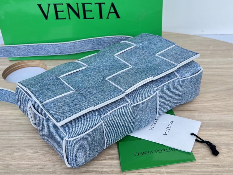 Bottega Veneta Cassette Bag-23x15x6CM - Image 5