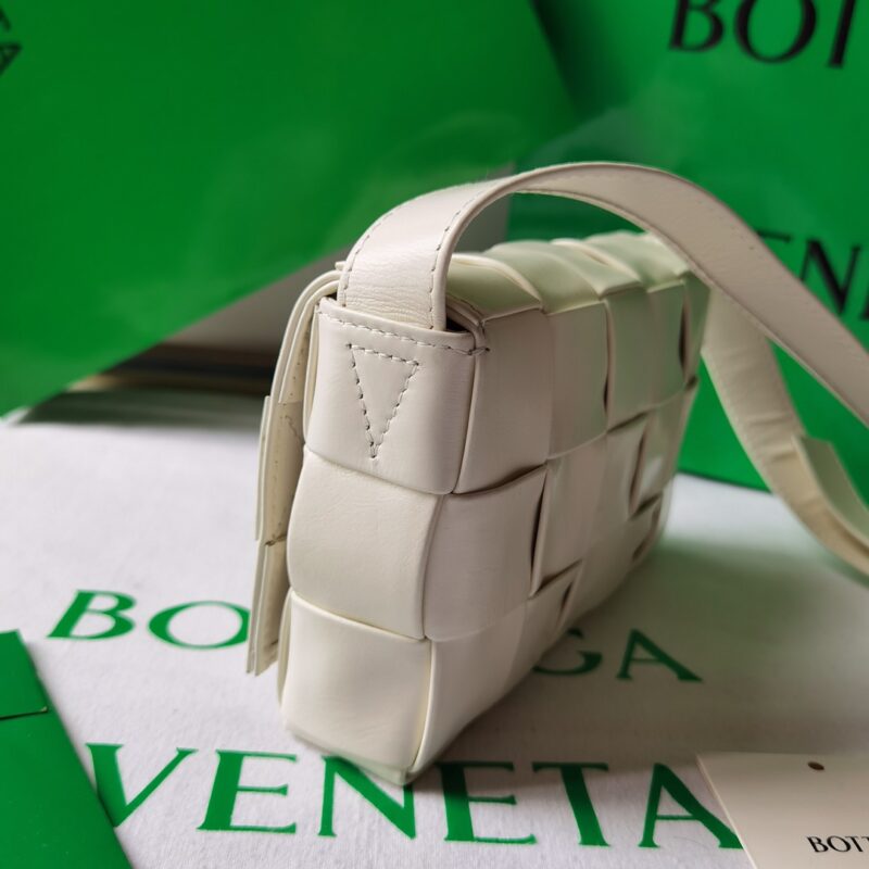 Bottega Veneta Cassette Bag-17.5x10.5x3.5CM - Image 2