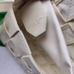Bottega Veneta Cassette Bag-17.5x10.5x3.5CM - Image 7