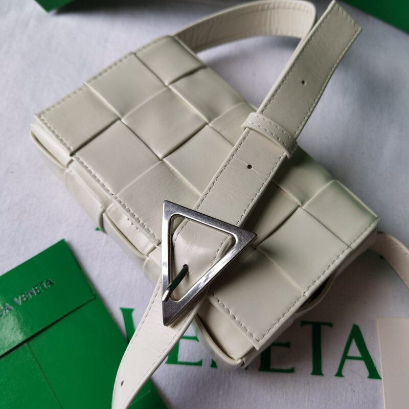 Bottega Veneta Cassette Bag-17.5x10.5x3.5CM - Image 8