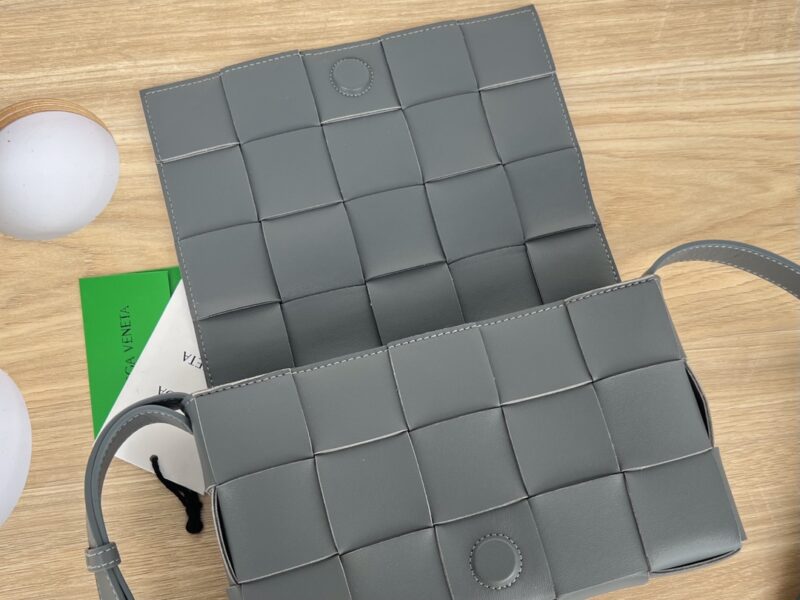 Bottega Veneta Cassette Bag-23x15x6CM - Image 7