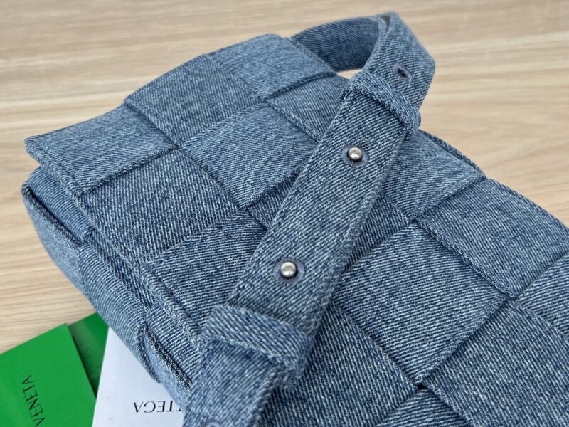 Bottega Veneta Cassette Bag-23x15x6CM - Image 6