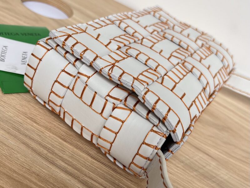 Bottega Veneta Cassette Bag-23x15x6CM - Image 3