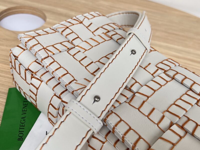 Bottega Veneta Cassette Bag-23x15x6CM - Image 6