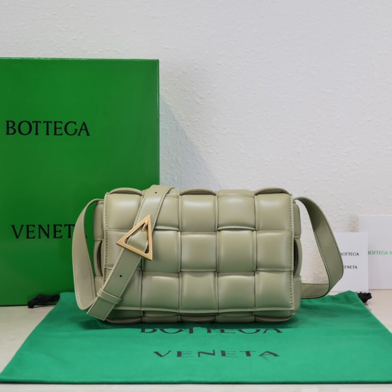Bottega Veneta Padded Cassette Bag-26*18*8CM - Image 3
