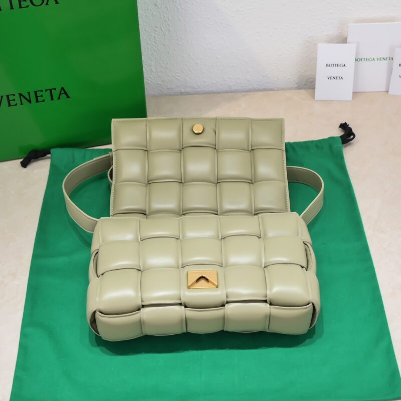 Bottega Veneta Padded Cassette Bag-26*18*8CM - Image 5