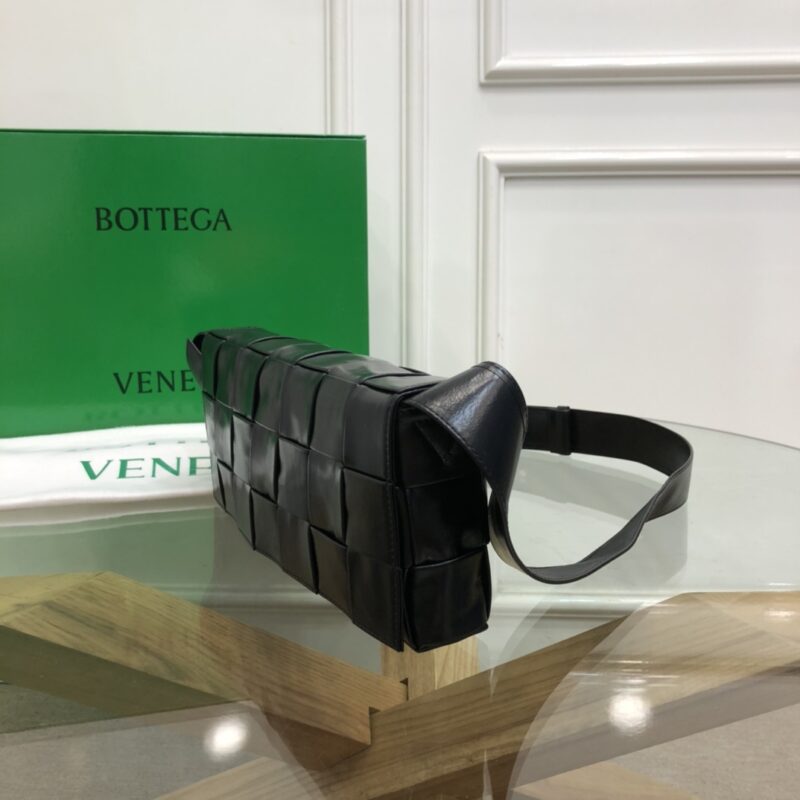 Bottega Veneta Belt Cassette Bag-14*28*4CM - Image 3