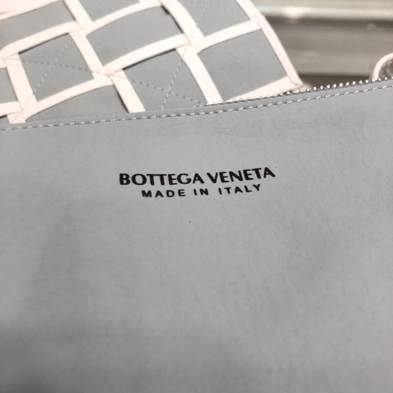 Bottega Veneta Belt Cassette Bag-14*28*4CM - Image 9