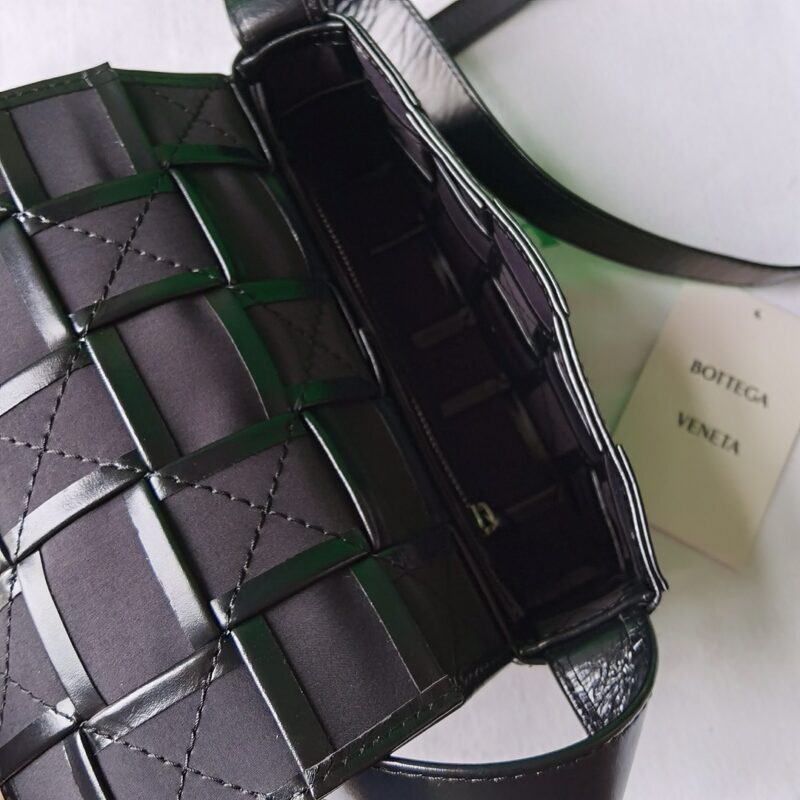 Bottega Veneta Cassette Bag-17.5x10.5x3.5CM - Image 6