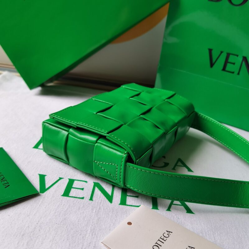 Bottega Veneta Cassette Bag-17.5x10.5x3.5CM - Image 4