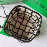 Bottega Veneta  Bucket-18*14*14CM - Image 4
