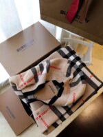 BUrberry Cape - Image 9