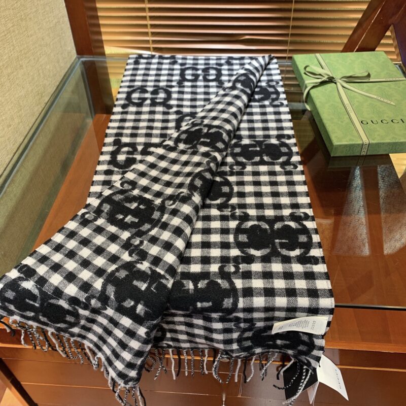 Gucci Scarf-35*240CM - Image 4