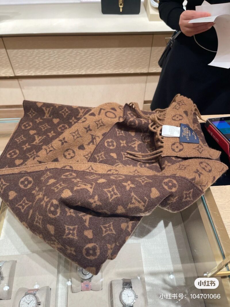Louis Vuitton Scarf-45*190CM - Image 4