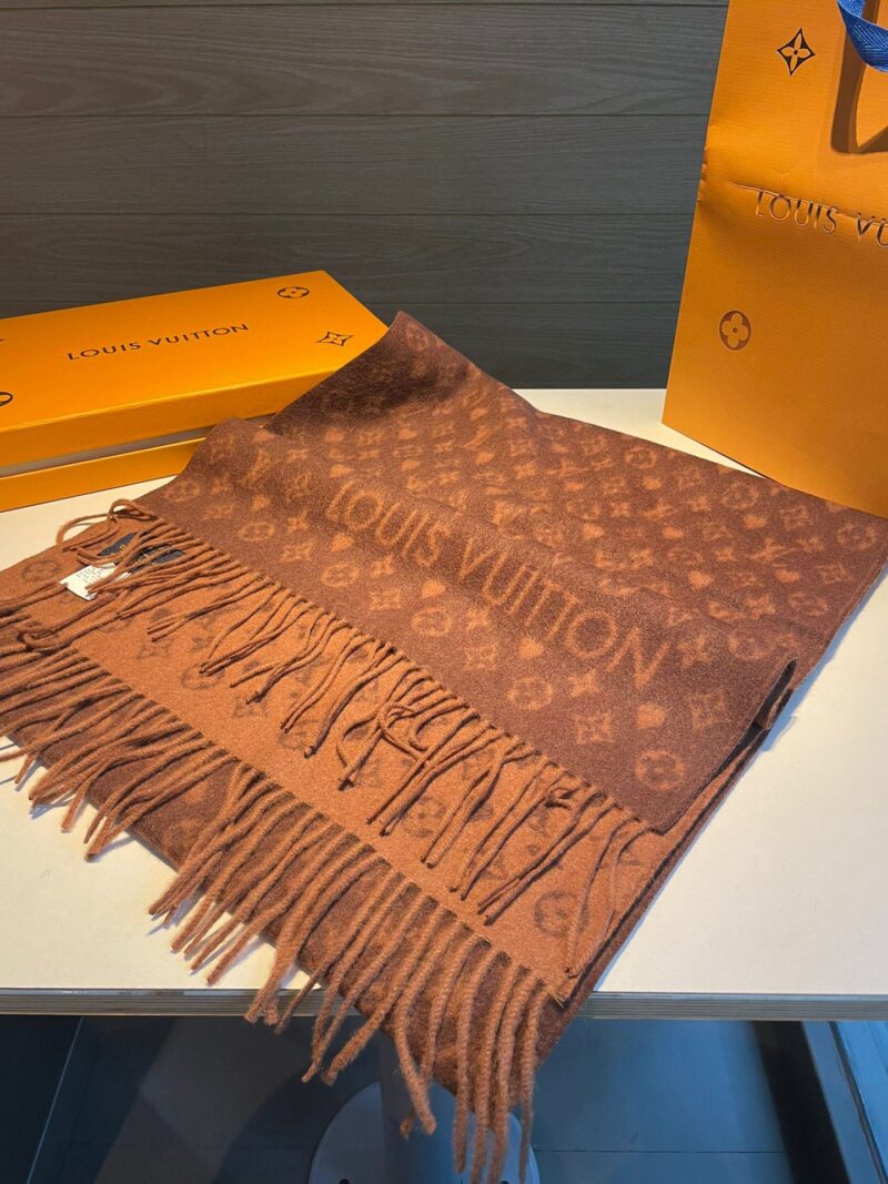 Louis Vuitton Scarf-45*190CM - Image 6
