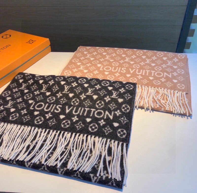Louis Vuitton Scarf-45*190CM - Image 7