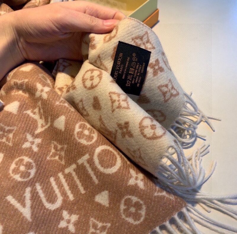 Louis Vuitton Scarf-45*190CM - Image 8