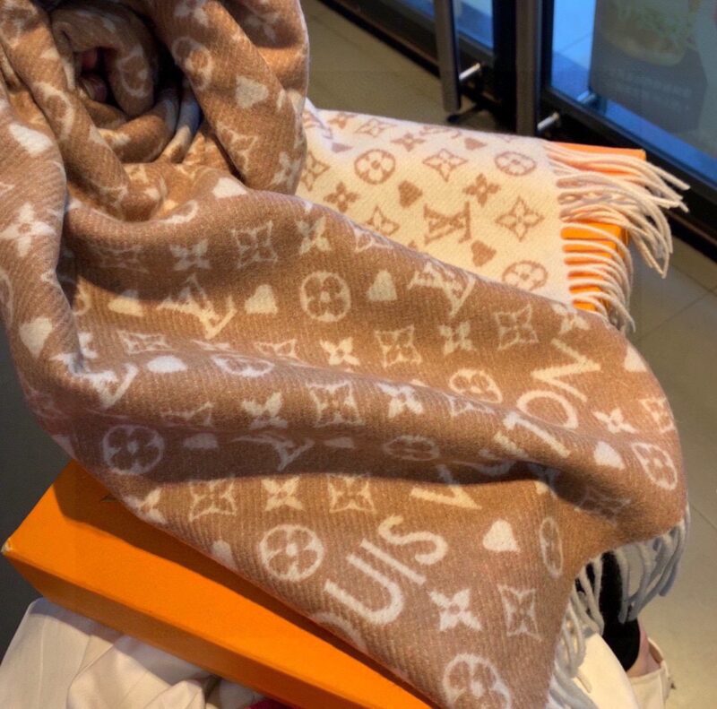 Louis Vuitton Scarf-45*190CM - Image 7