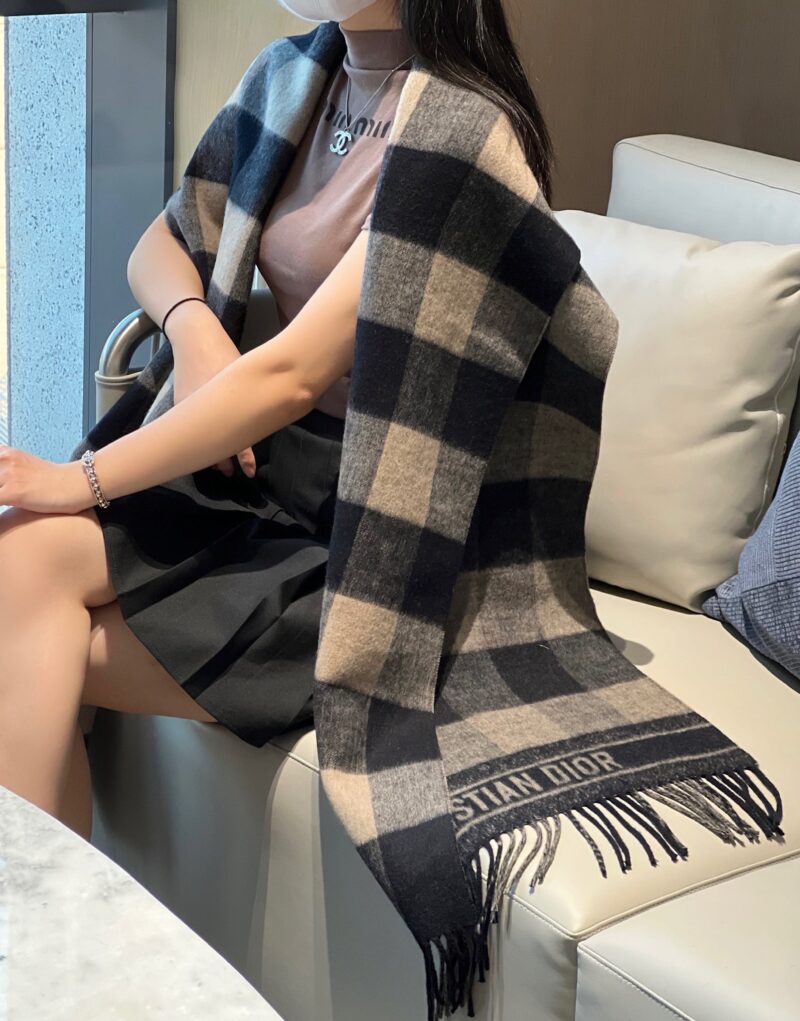 Diro Scarf-35x200CM - Image 10