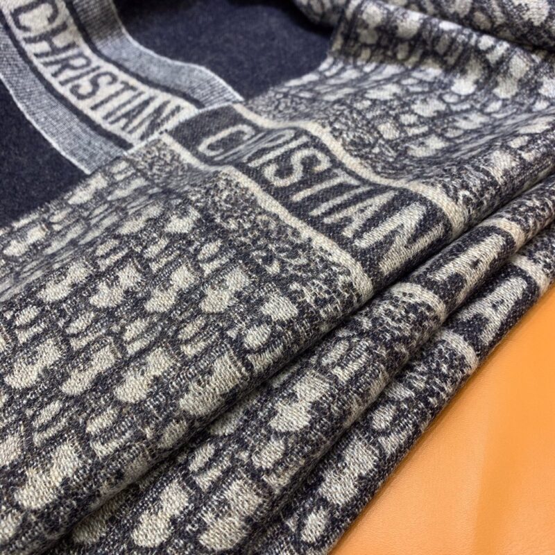 Diro Blanket-140*160cm - Image 3