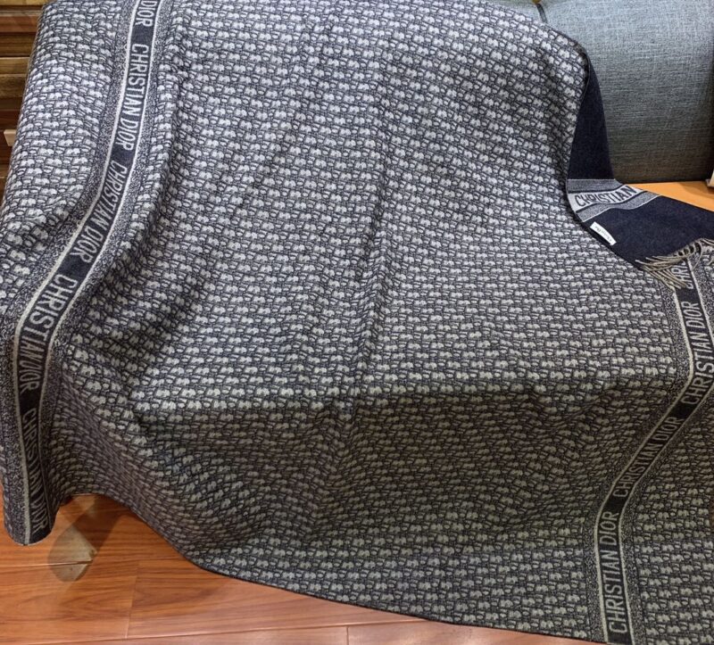 Diro Blanket-140*160cm - Image 9