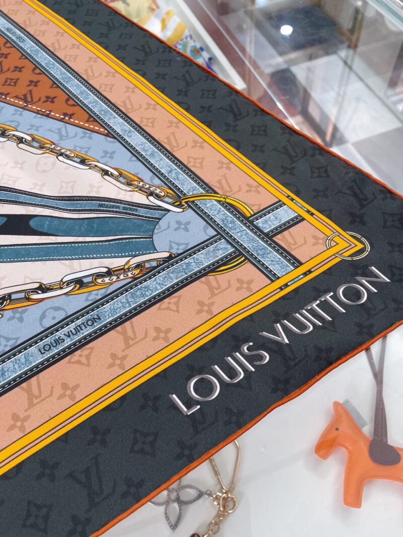 Louis Vuitton Silk Square Scarf-90*90CM - Image 3