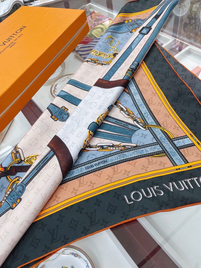 Louis Vuitton Silk Square Scarf-90*90CM - Image 5