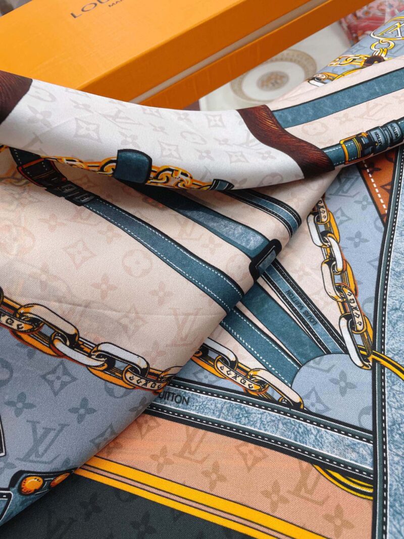 Louis Vuitton Silk Square Scarf-90*90CM - Image 6