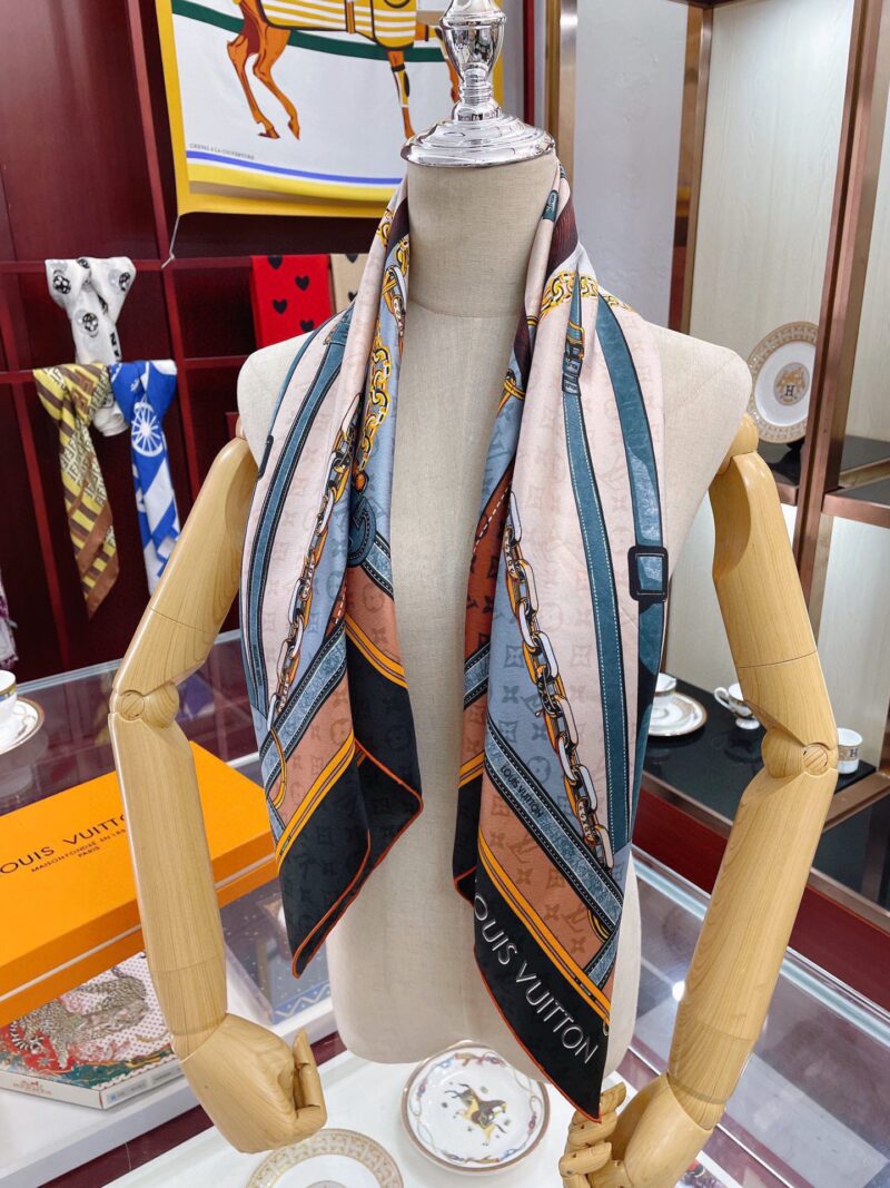 Louis Vuitton Silk Square Scarf-90*90CM - Image 8