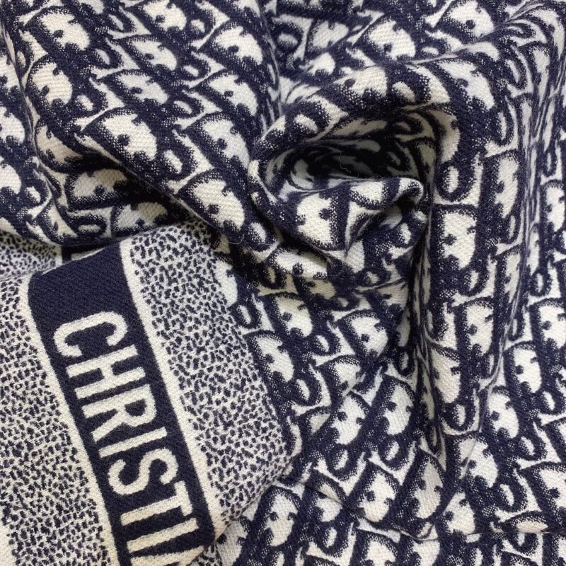 Diro Printed Shawl-140 x 140CM - Image 5