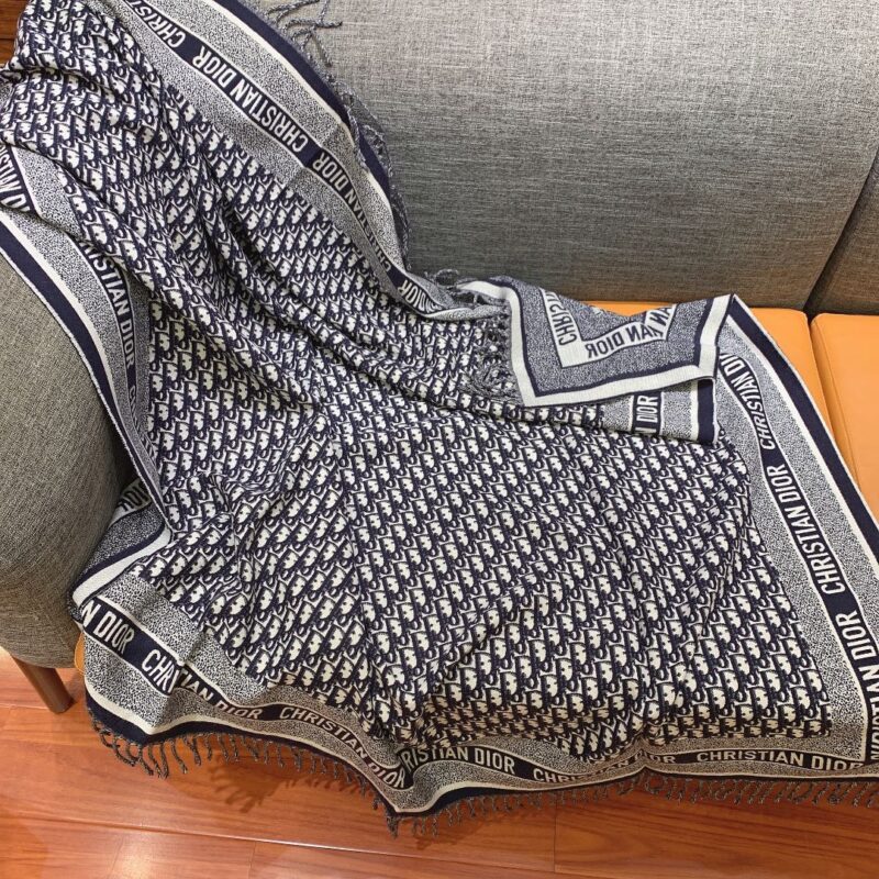 Diro Printed Shawl-140 x 140CM - Image 7