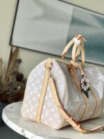 Louis Vuitton Keepall Bandoulière 45-45 x 27 x 20CM - Image 3