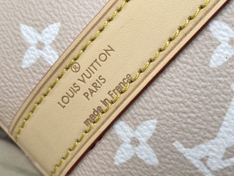 Louis Vuitton Keepall Bandoulière 45-45 x 27 x 20CM - Image 9