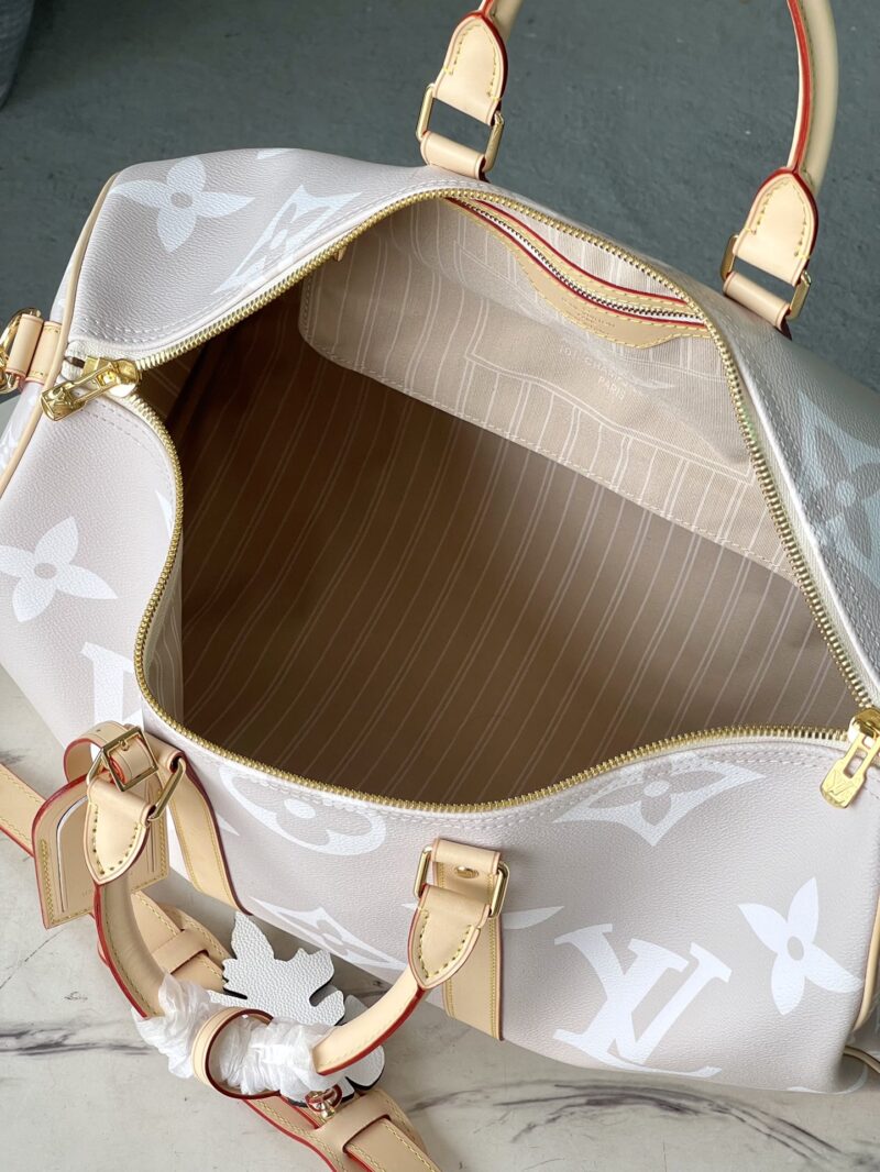 Louis Vuitton Keepall Bandoulière 45-45 x 27 x 20CM - Image 8