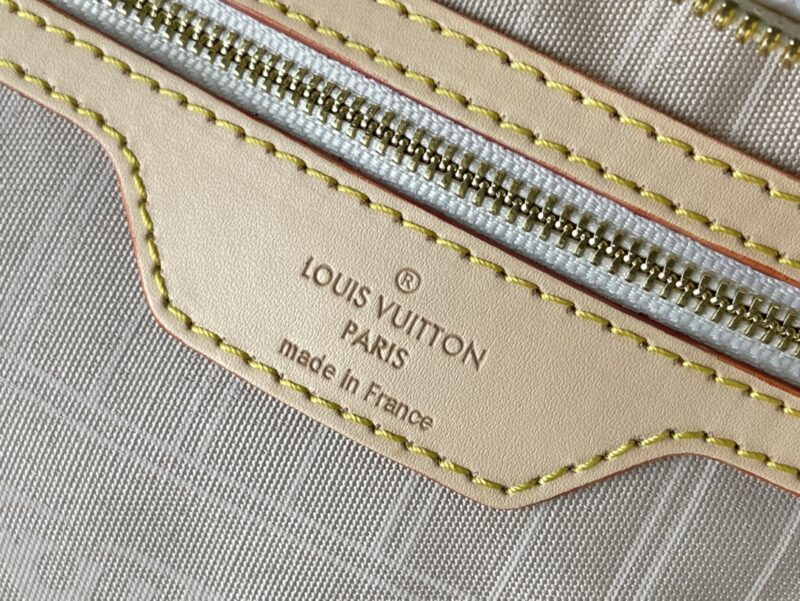 Louis Vuitton Keepall Bandoulière 45-45 x 27 x 20CM - Image 7
