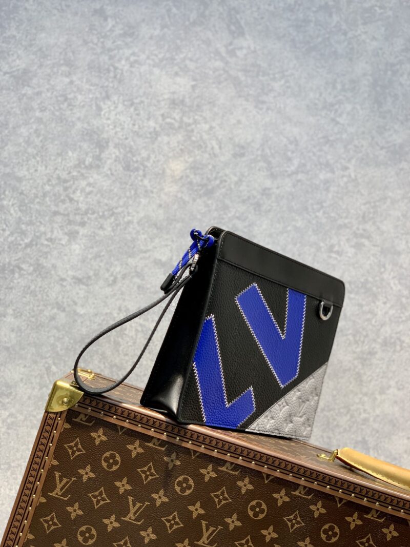 Louis Vuitton Standing Pouch-21*27*5CM - Image 3