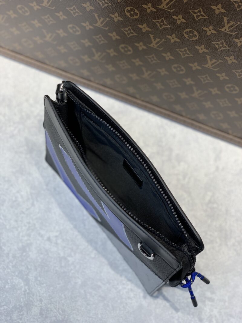 Louis Vuitton Standing Pouch-21*27*5CM - Image 8