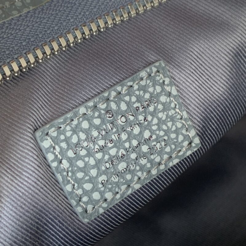 Louis Vuitton M81556 Pouch-29*15*9CM - Image 2