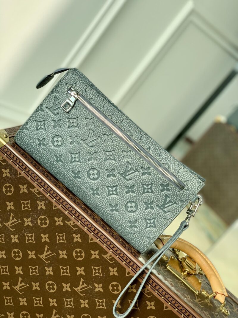 Louis Vuitton M81556 Pouch-29*15*9CM - Image 4