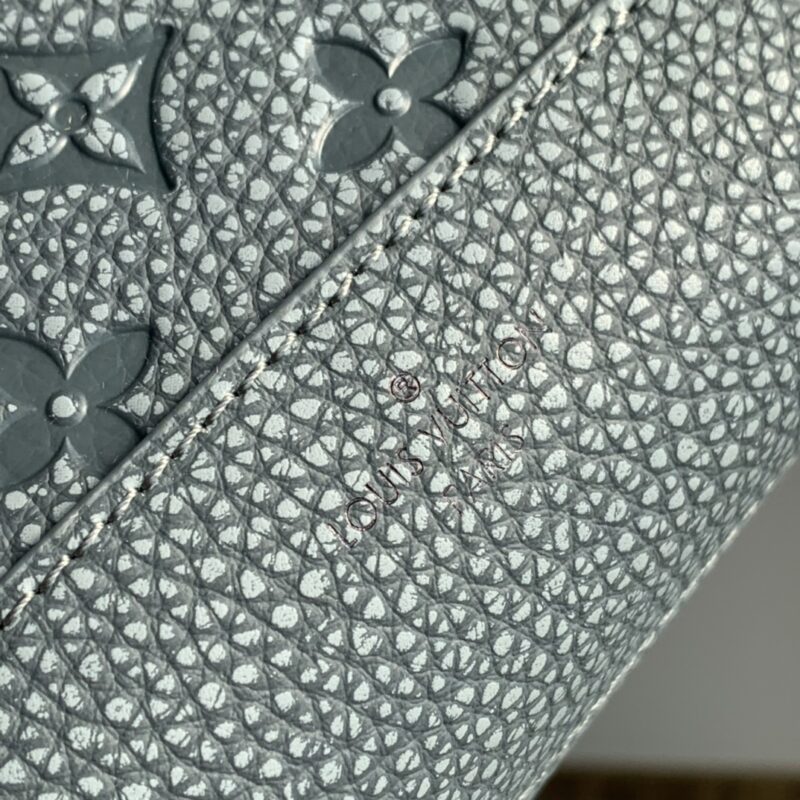 Louis Vuitton M81556 Pouch-29*15*9CM - Image 7