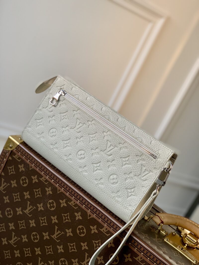 Louis Vuitton M81556 Pouch-29*15*9CM - Image 2