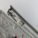 Louis Vuitton M81556 Pouch-29*15*9CM - Image 5