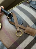 Burberry Bowling Bag-30*15*21CM