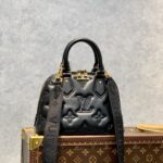Louis Vuitton N41221 Alma BB-25*19*12CM