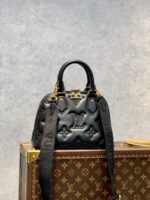 Louis Vuitton N41221 Alma BB-25*19*12CM